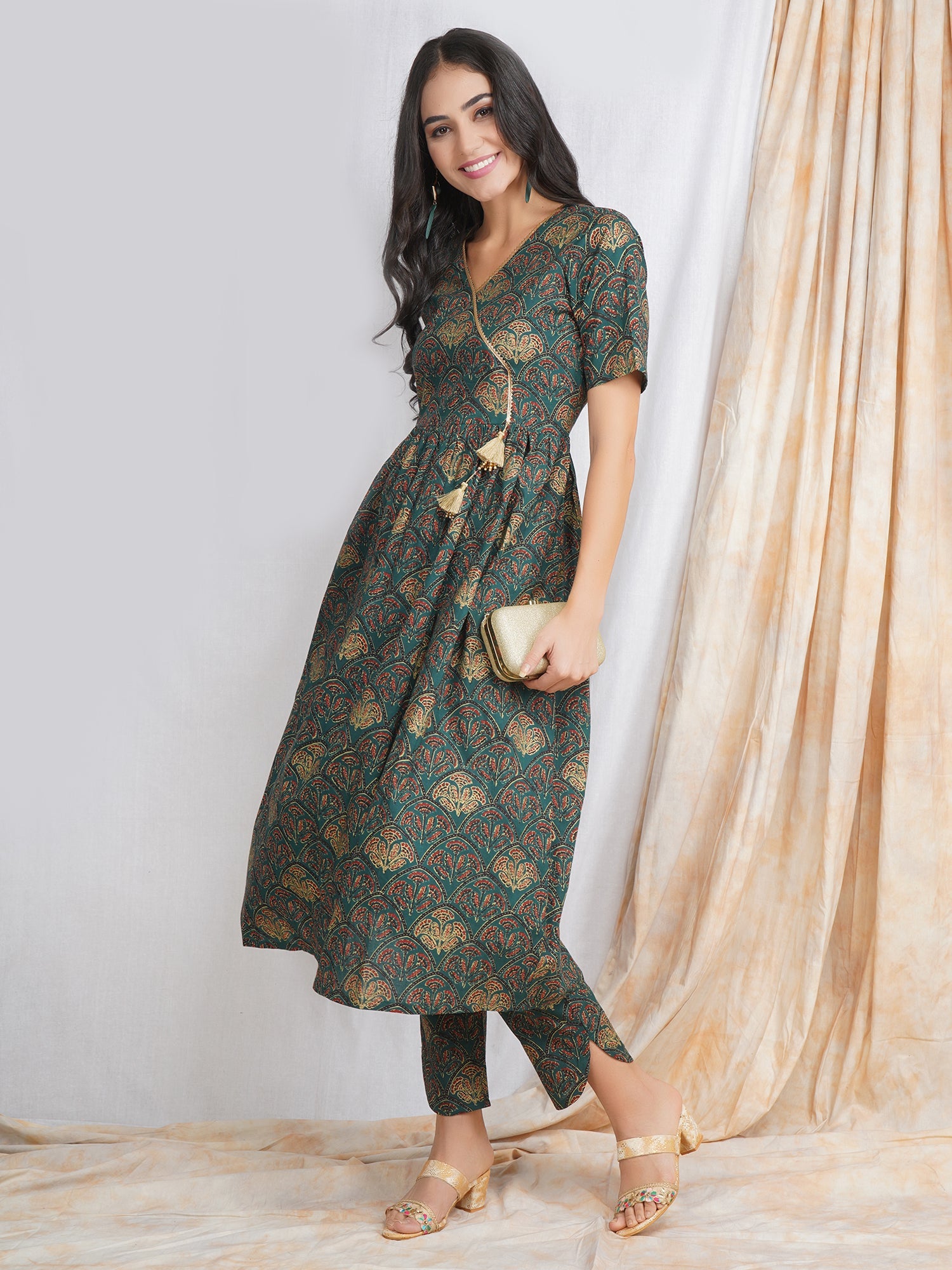 Women Printed Kurti for Festive Wear | Visit g3fashion.com to shop now |  Kurti designs, Designer dresses casual, Printed kurti